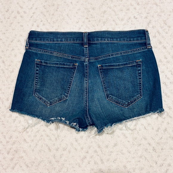Old Navy Boyfriend Distressed Denim Shorts Womens Size 4 Blue Jean Festival Fun - Picture 3 of 10